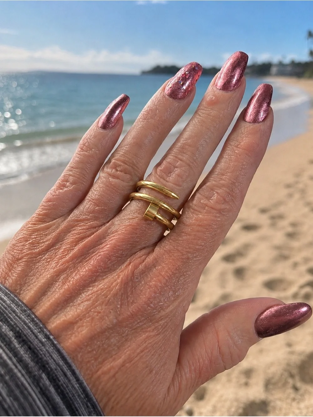 Nail head gold tone stainless steel ring. Multiple sizes.